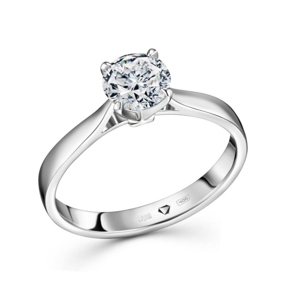 750 white gold ring with diamonds